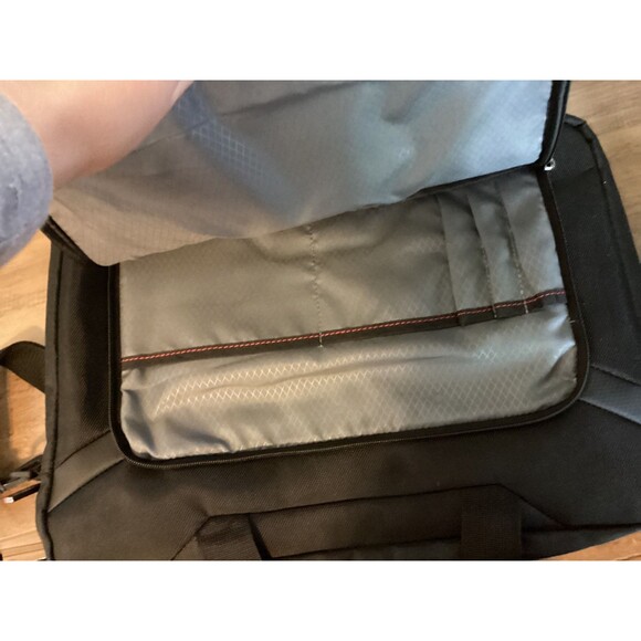 Samsonite Laser Pro 2 Slim Brief Laptop Bag For 17.3" Laptop With Tablet Pocket - Picture 8 of 10